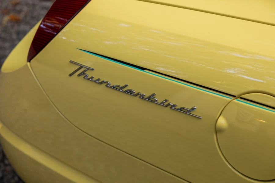 2002 Ford Thunderbird 11th Gen - Image 13 of 30