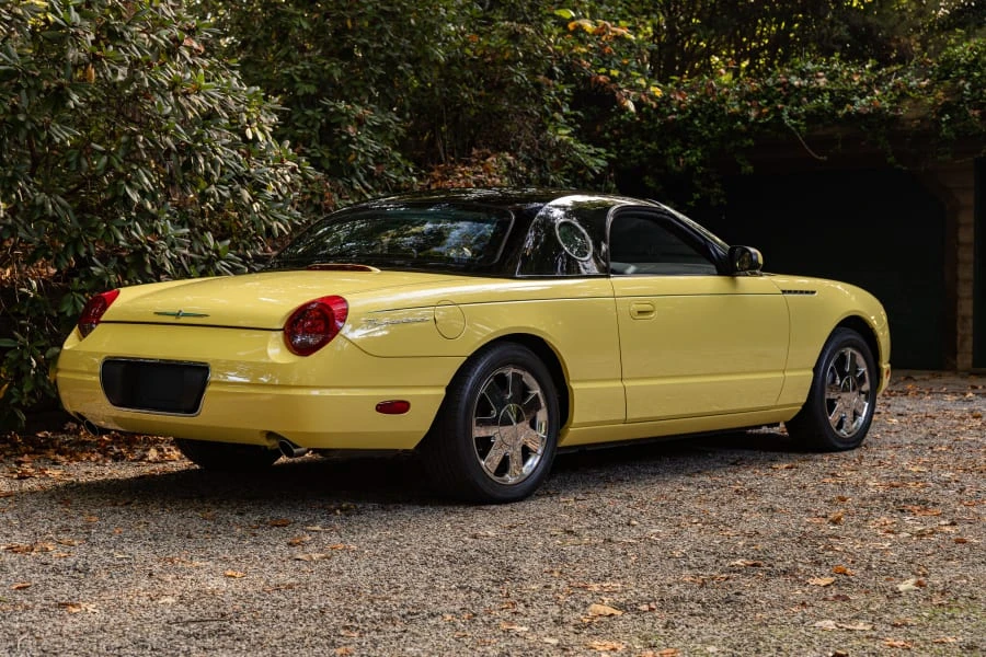 2002 Ford Thunderbird 11th Gen - Image 3 of 30