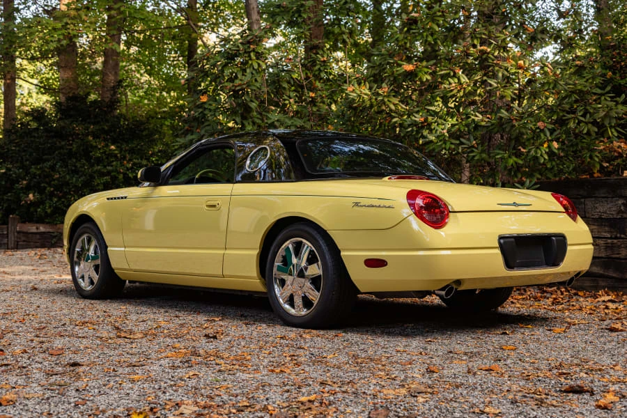 2002 Ford Thunderbird 11th Gen - Image 10 of 30