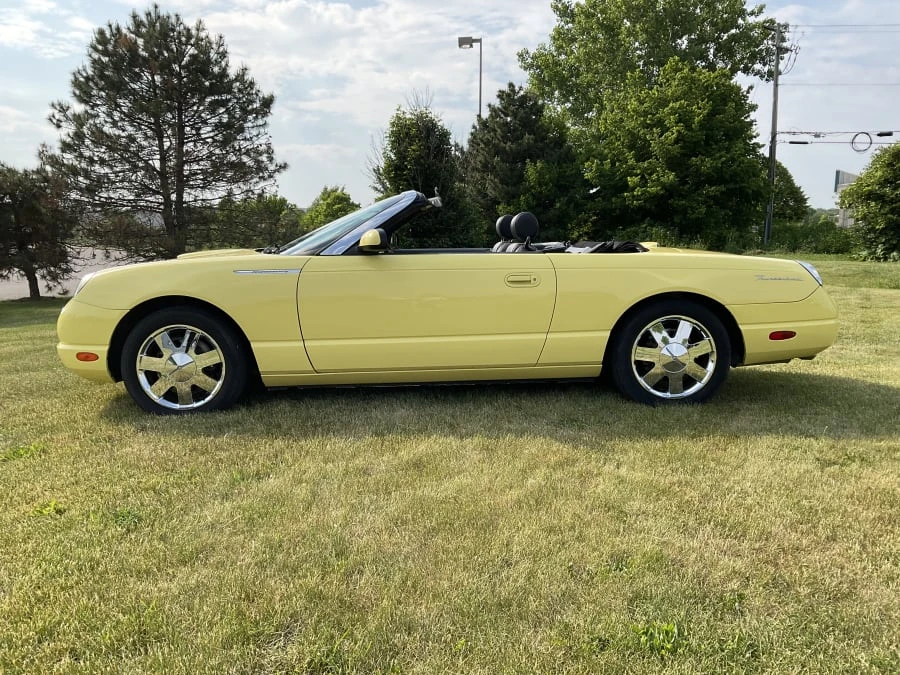 2002 Ford Thunderbird 11th Gen - Image 5 of 14
