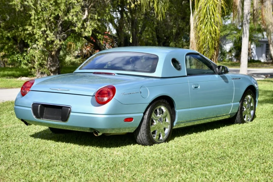 2002 Ford Thunderbird 11th Gen - Image 3 of 31