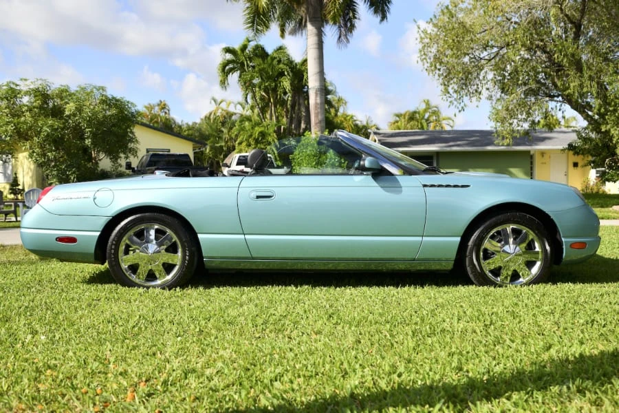 2002 Ford Thunderbird 11th Gen - Image 4 of 31