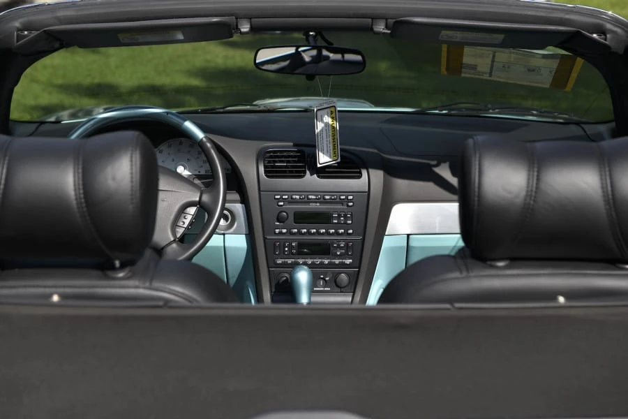 2002 Ford Thunderbird 11th Gen - Image 7 of 31