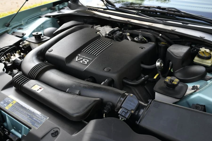2002 Ford Thunderbird 11th Gen - Image 10 of 31
