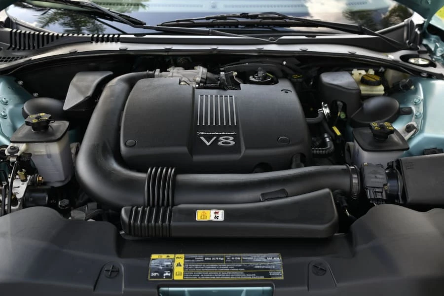 2002 Ford Thunderbird 11th Gen - Image 11 of 31