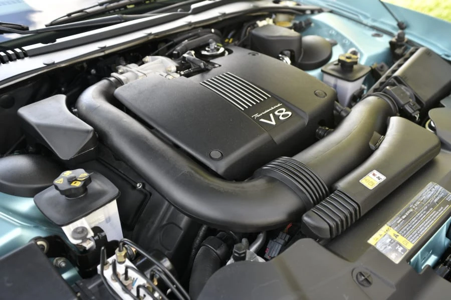 2002 Ford Thunderbird 11th Gen - Image 12 of 31