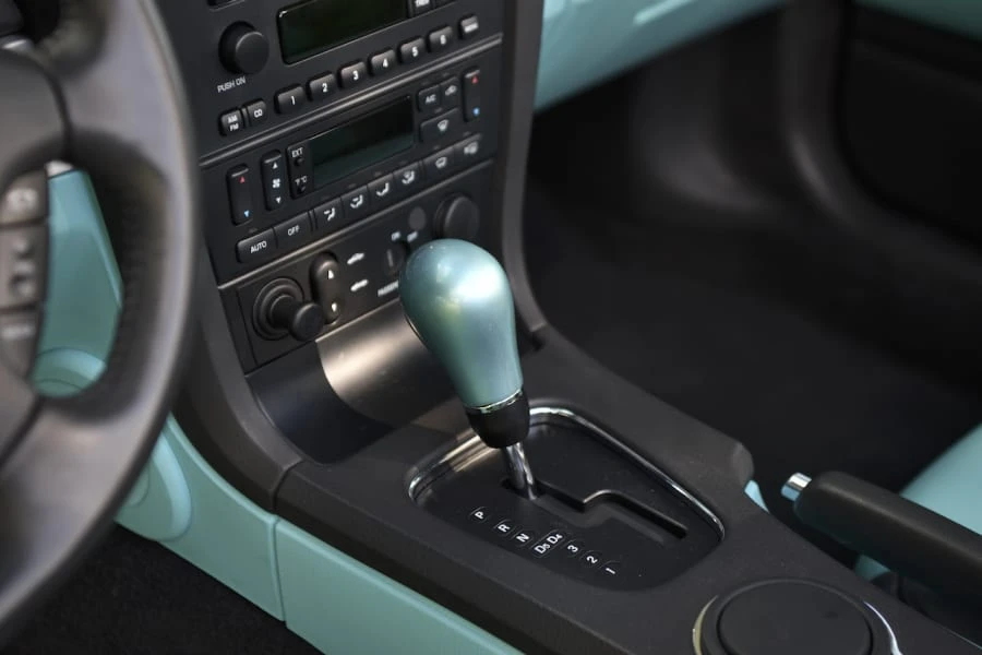 2002 Ford Thunderbird 11th Gen - Image 14 of 31