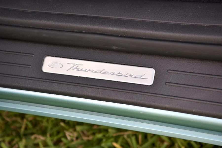2002 Ford Thunderbird 11th Gen - Image 20 of 31