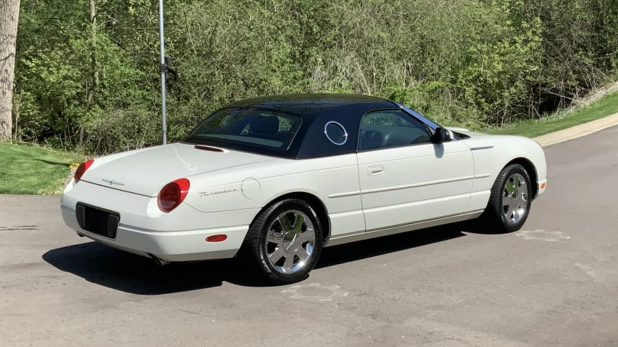 2002 Ford Thunderbird 11th Gen - Image 5 of 11