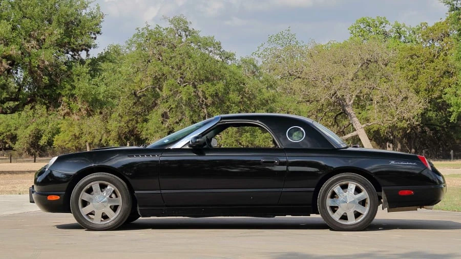 2002 Ford Thunderbird 11th Gen - Image 2 of 21