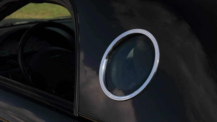 2002 Ford Thunderbird 11th Gen - Image 18 of 21