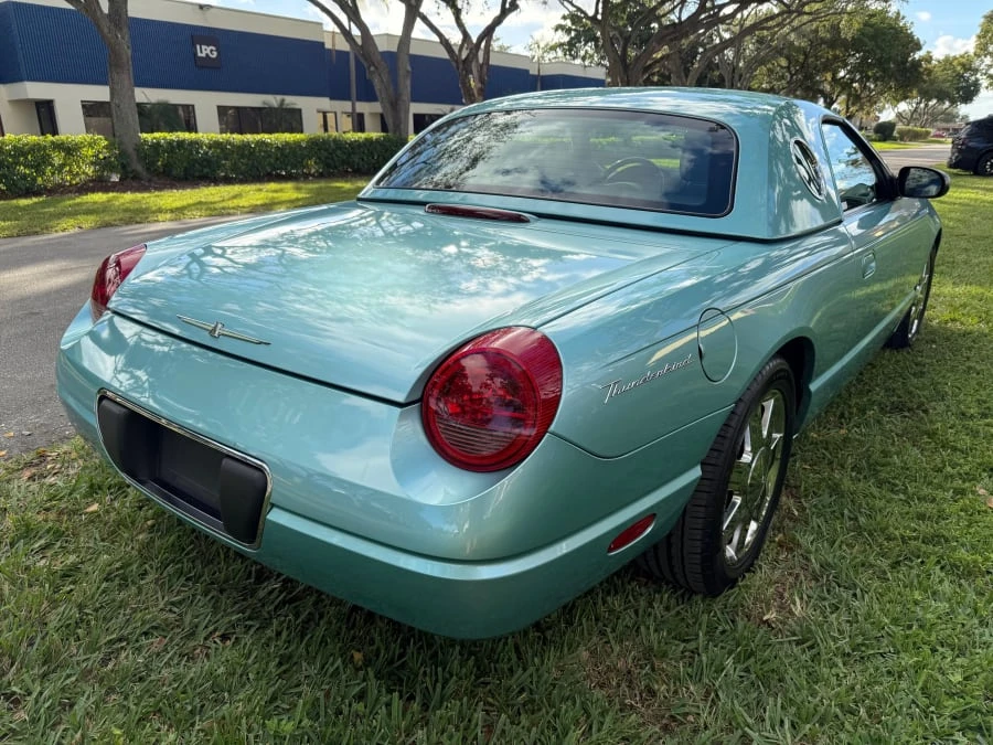 2002 Ford Thunderbird 11th Gen - Image 16 of 31