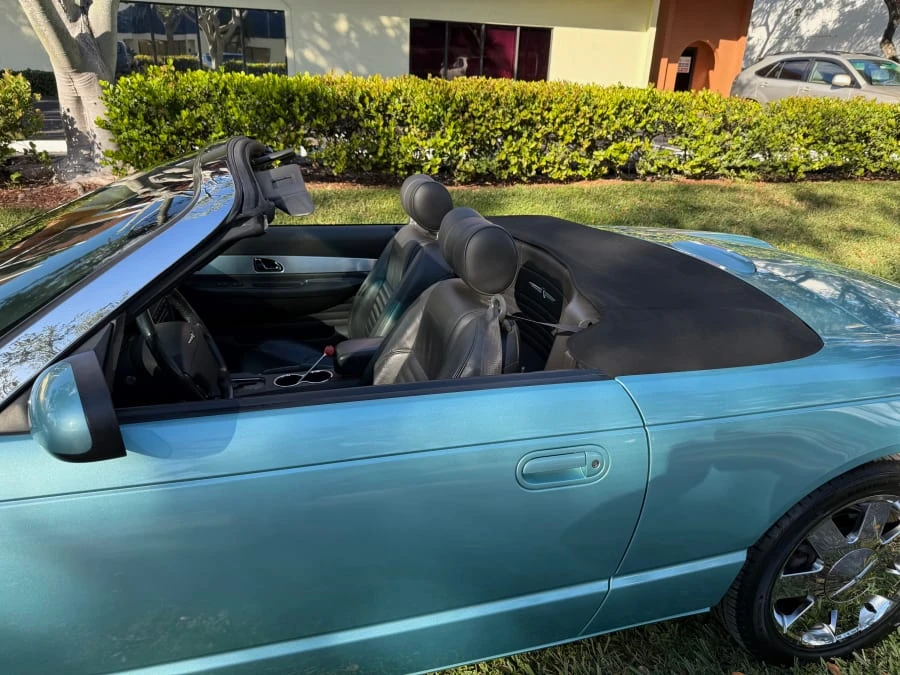2002 Ford Thunderbird 11th Gen - Image 23 of 31