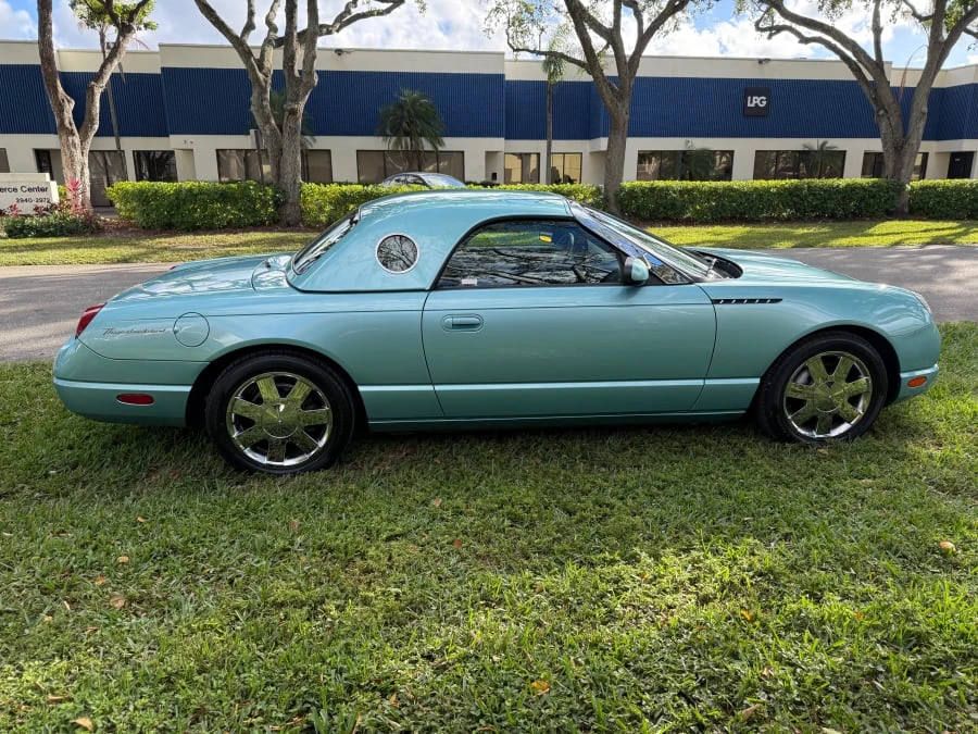 2002 Ford Thunderbird 11th Gen - Image 4 of 31
