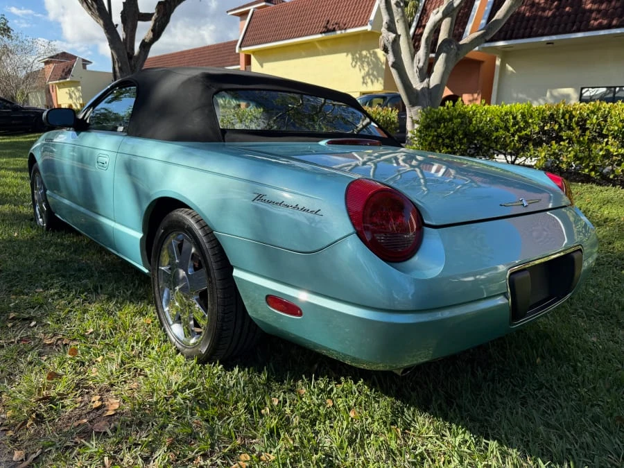 2002 Ford Thunderbird 11th Gen - Image 15 of 31