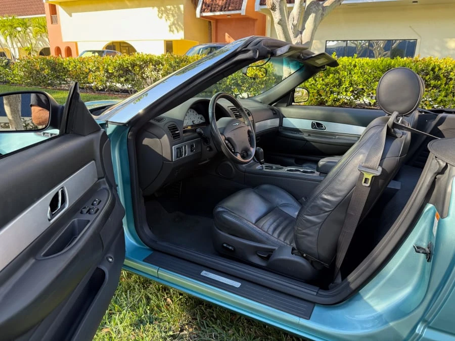 2002 Ford Thunderbird 11th Gen - Image 24 of 31