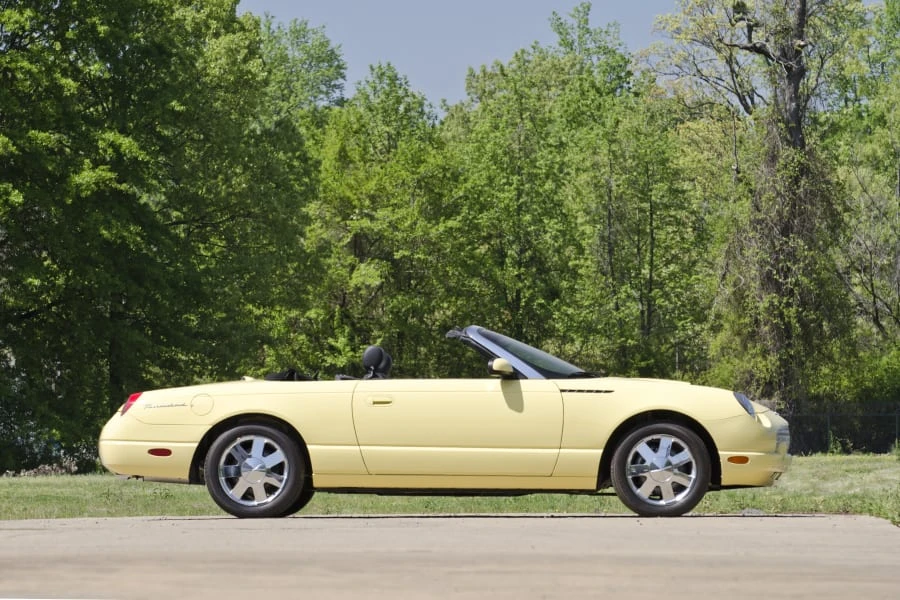 2002 Ford Thunderbird 11th Gen - Image 2 of 10