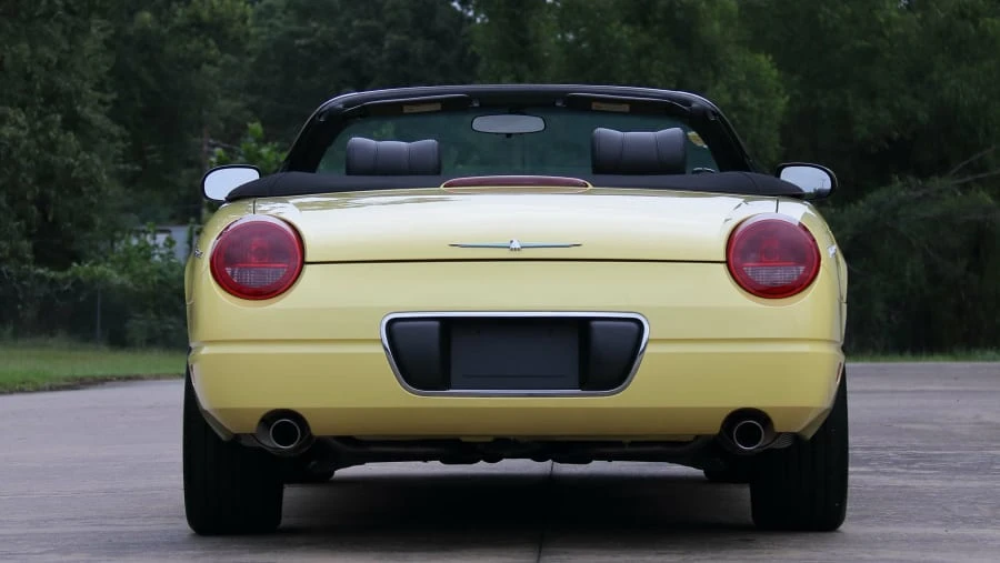 2002 Ford Thunderbird 11th Gen - Image 16 of 23