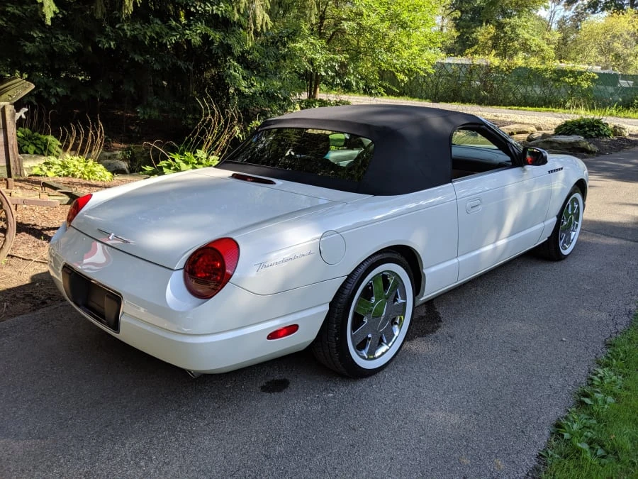 2002 Ford Thunderbird 11th Gen - Image 3 of 12