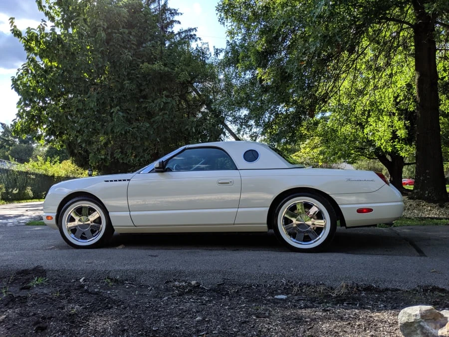 2002 Ford Thunderbird 11th Gen - Image 2 of 12