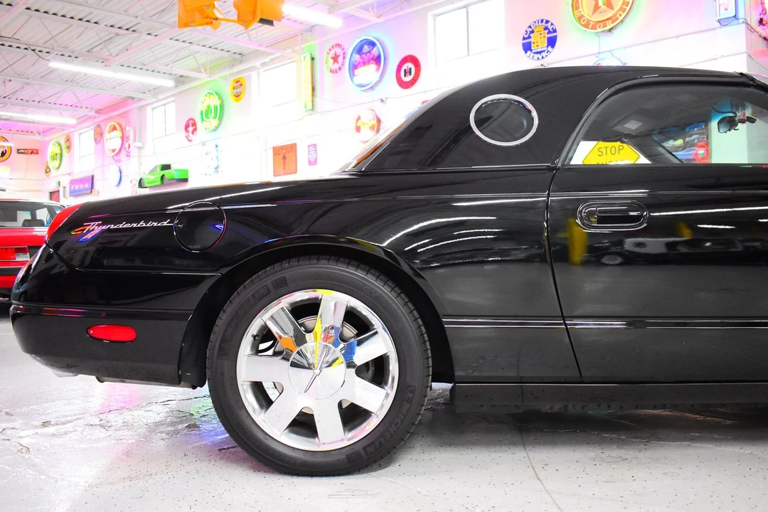 2002 Ford Thunderbird 11th Gen - Image 7 of 20