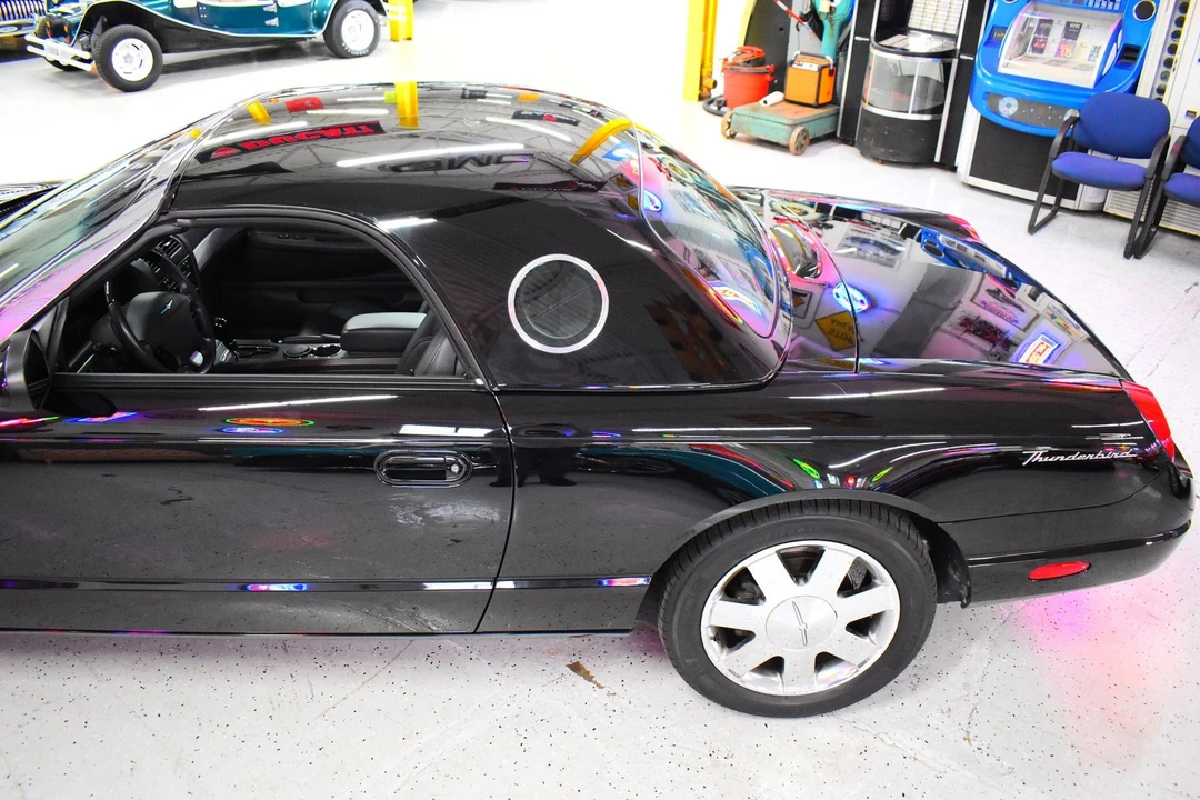 2002 Ford Thunderbird 11th Gen - Image 19 of 20
