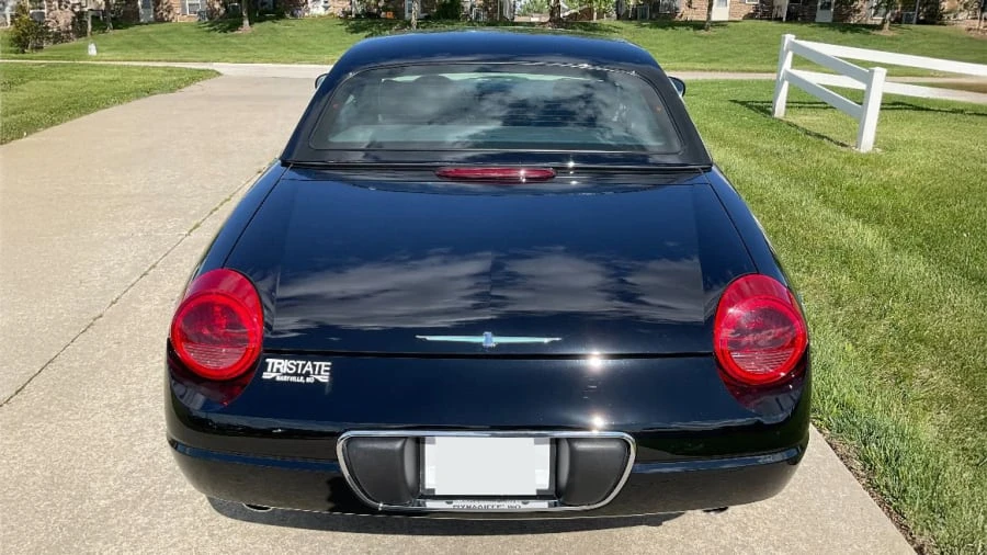 2002 Ford Thunderbird 11th Gen - Image 4 of 18