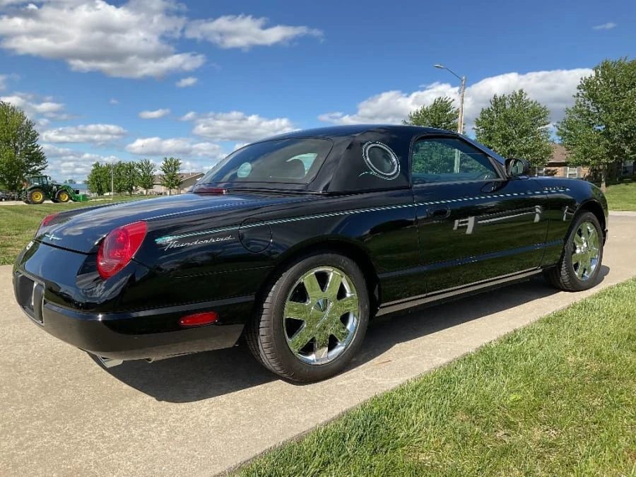 2002 Ford Thunderbird 11th Gen - Image 2 of 18