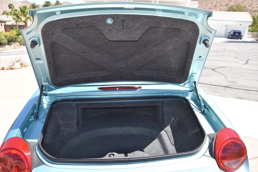 2002 Ford Thunderbird 11th Gen - Image 15 of 17