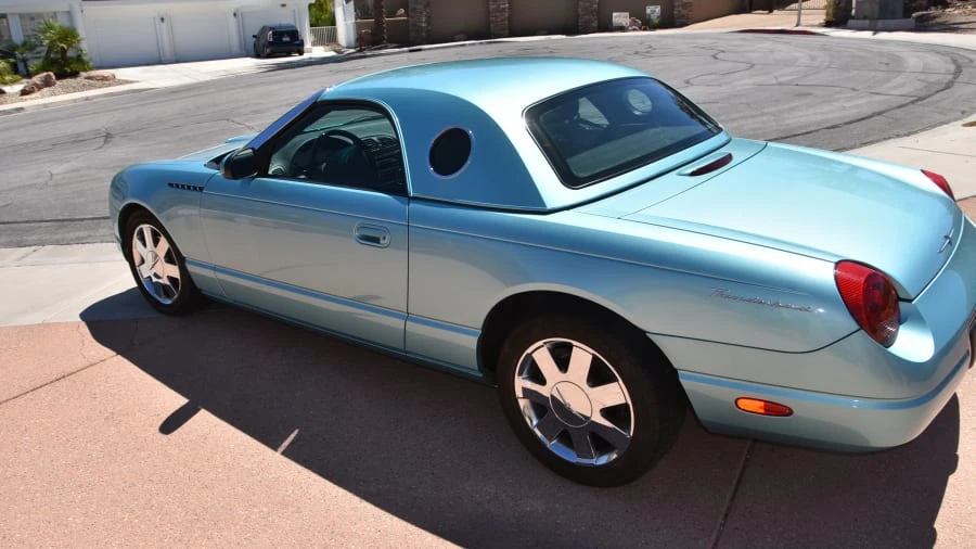 2002 Ford Thunderbird 11th Gen - Image 2 of 17
