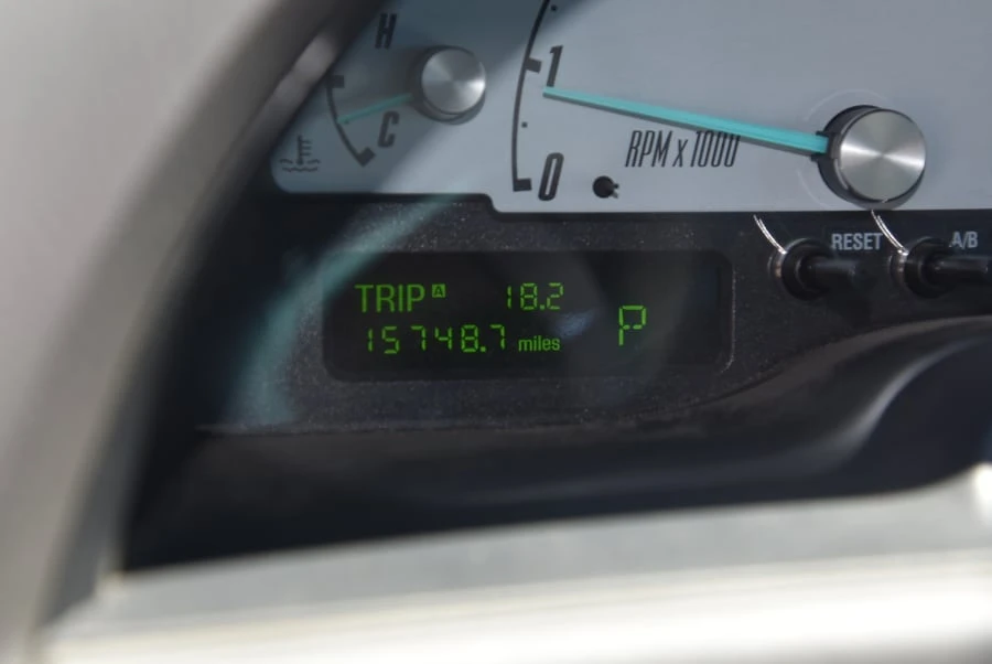 2002 Ford Thunderbird 11th Gen - Image 8 of 17
