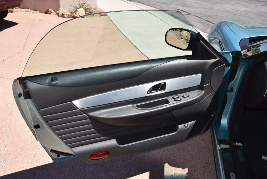 2002 Ford Thunderbird 11th Gen - Image 12 of 17