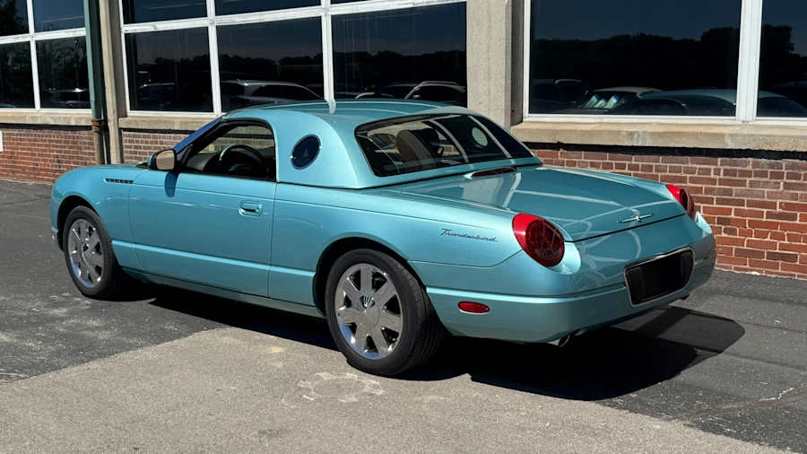 2002 Ford Thunderbird 11th Gen - Image 3 of 10