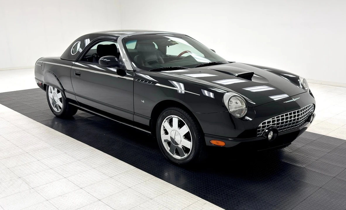 2002 Ford Thunderbird 11th Gen - Image 13 of 31