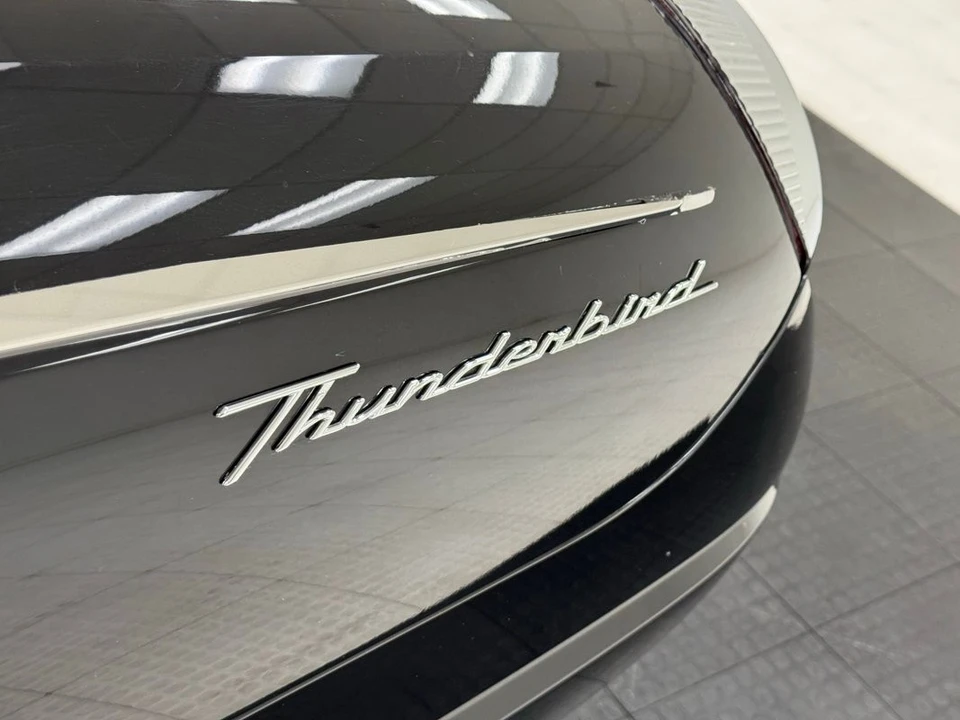 2002 Ford Thunderbird 11th Gen - Image 26 of 31