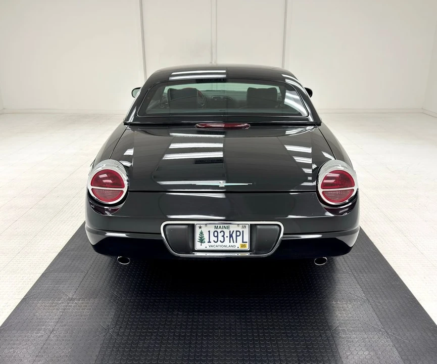 2002 Ford Thunderbird 11th Gen - Image 10 of 31