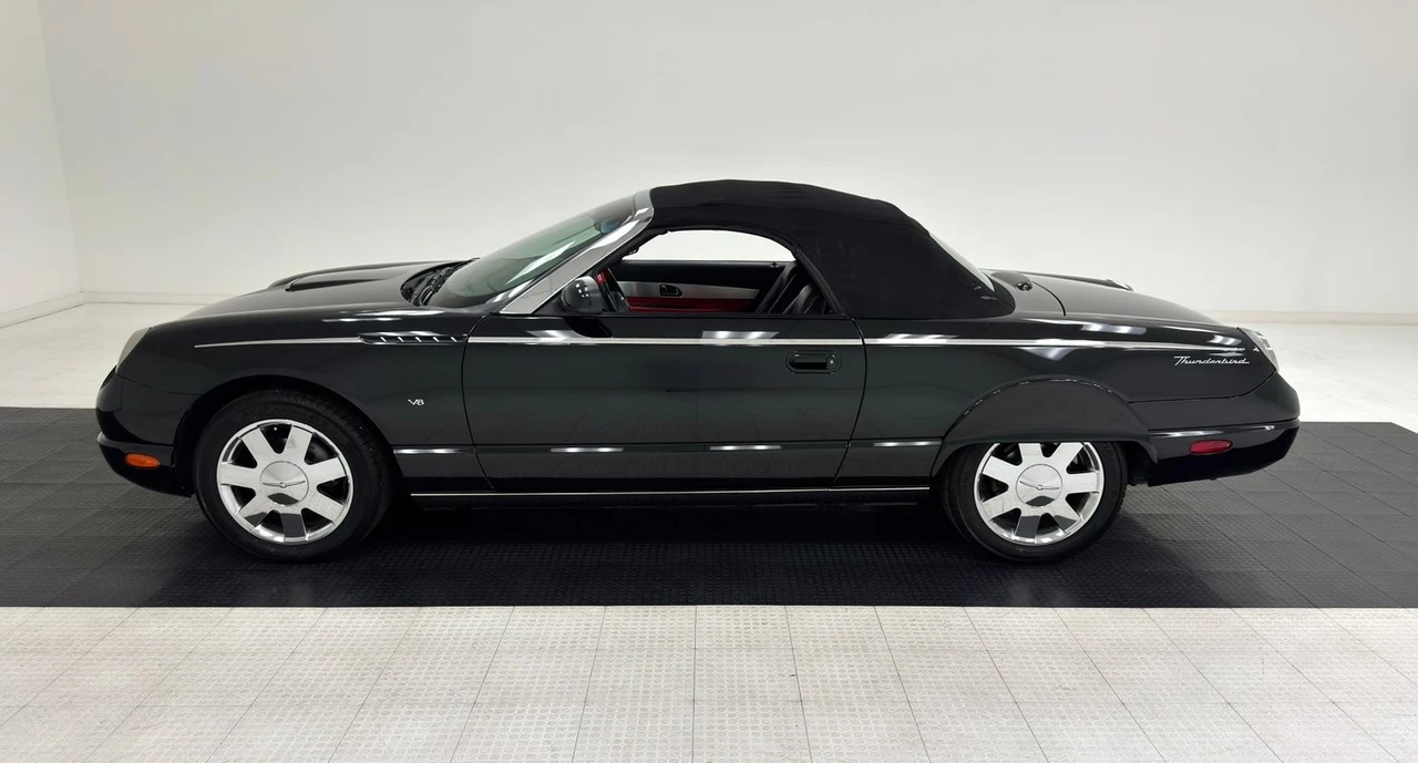 2002 Ford Thunderbird 11th Gen - Image 5 of 12