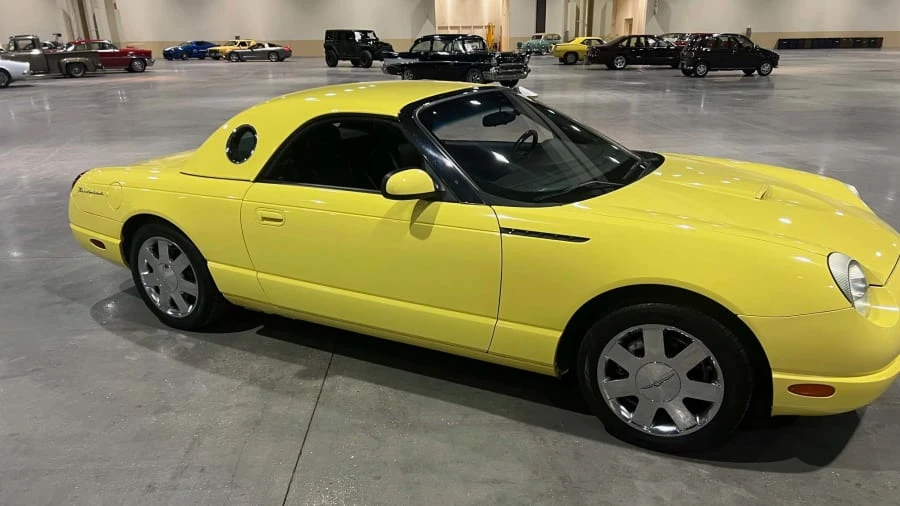 2002 Ford Thunderbird 11th Gen - Image 4 of 12