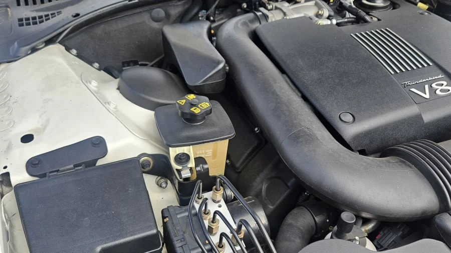 2002 Ford Thunderbird 11th Gen - Image 12 of 14