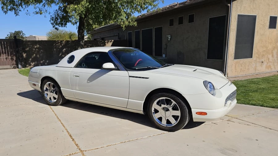2002 Ford Thunderbird 11th Gen - Image 3 of 14