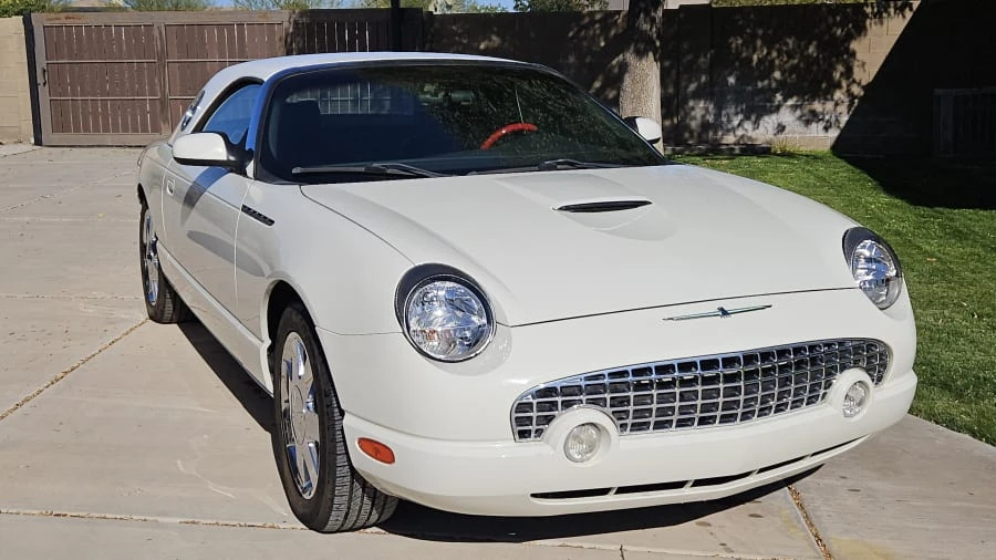 2002 Ford Thunderbird 11th Gen - Image 2 of 14