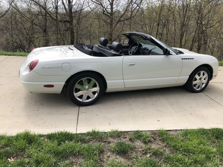 2002 Ford Thunderbird 11th Gen - Image 2 of 6