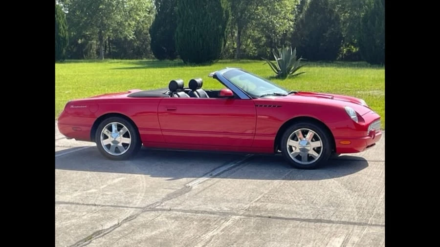 2002 Ford Thunderbird 11th Gen - Image 2 of 19