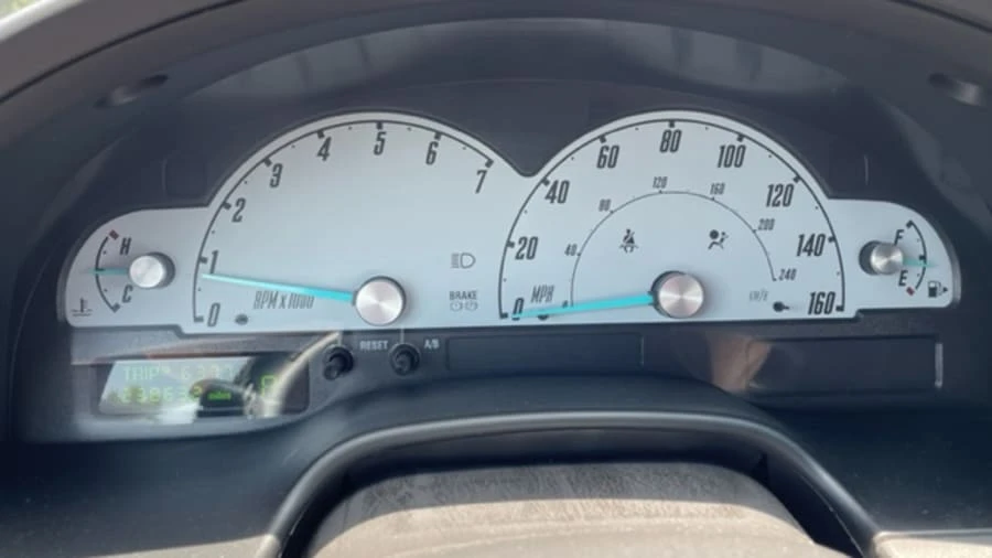 2002 Ford Thunderbird 11th Gen - Image 6 of 19