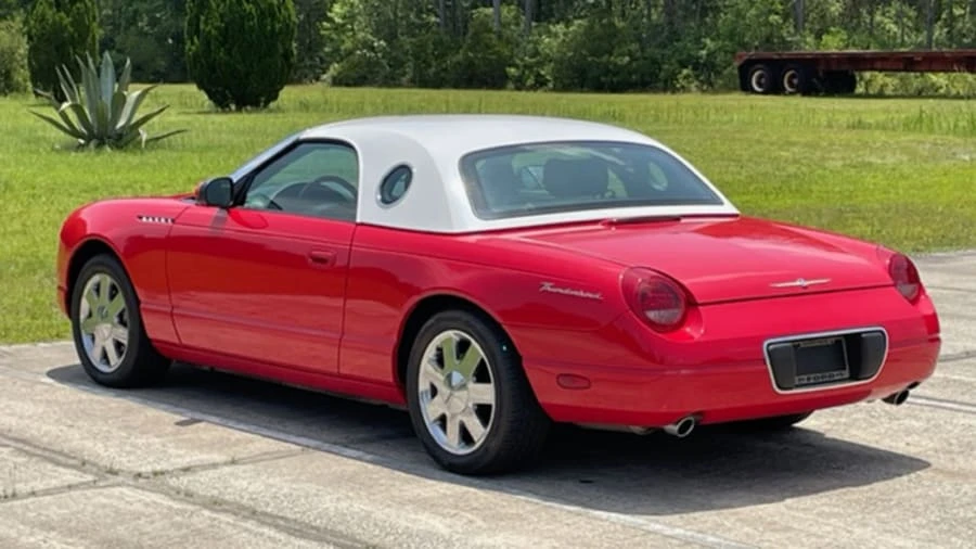 2002 Ford Thunderbird 11th Gen - Image 14 of 19