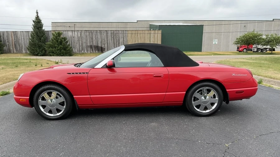 2002 Ford Thunderbird 11th Gen - Image 5 of 12