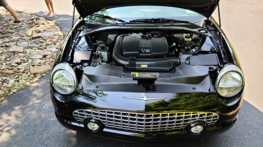 2002 Ford Thunderbird 11th Gen - Image 7 of 12