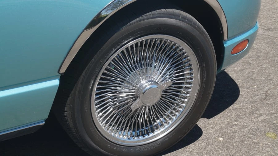 2002 Ford Thunderbird 11th Gen - Image 10 of 12