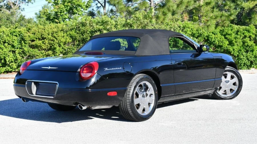 2002 Ford Thunderbird 11th Gen - Image 14 of 27