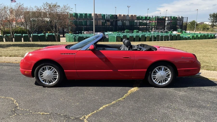 2002 Ford Thunderbird 11th Gen - Image 2 of 15